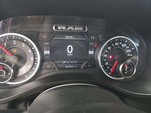 Used 2019 RAM 1500 Laramie RWD image 13