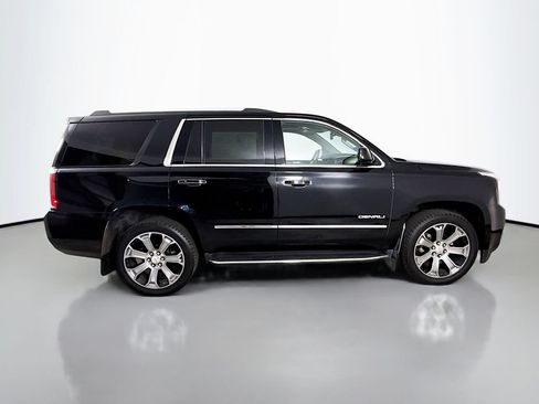 Used 2017 GMC Yukon Denali w/ Open Road Package AWD/4WD image 9