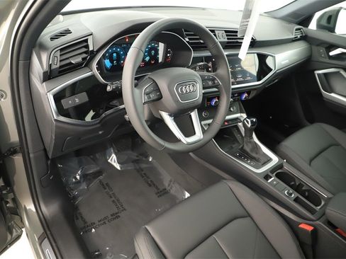 New 2025 Audi Q3 2.0T Premium image 15