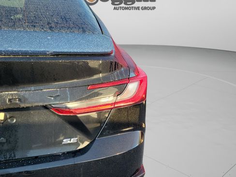 Certified 2025 Toyota Camry SE image 17