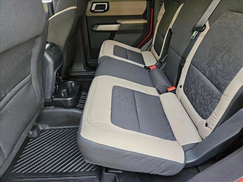 Used 2022 Ford Bronco Wildtrak image 18