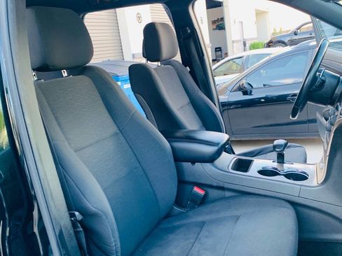 Used 2015 Jeep Grand Cherokee Laredo w/ Quick Order Package 23E image 24