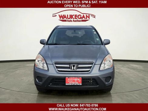Used 2005 Honda CR-V SE image 2