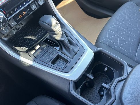 New 2025 Toyota RAV4 XLE image 27