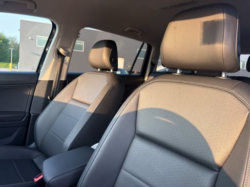 Used 2019 Volkswagen Tiguan SEL AWD/4WD image 28