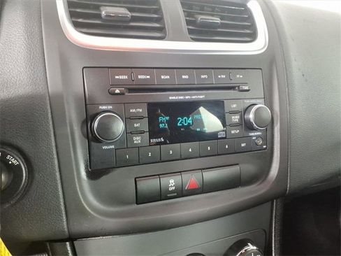 Used 2012 Dodge Avenger SE image 20