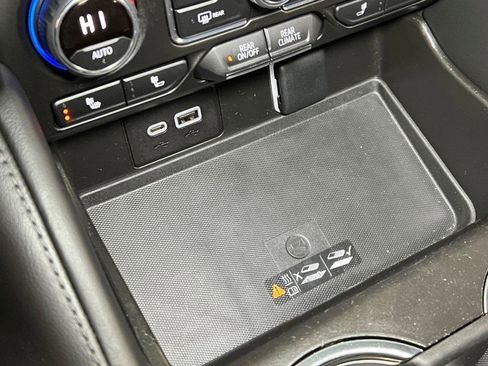 Used 2023 Chevrolet Tahoe Z71 image 45