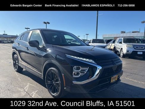 Used 2023 Mitsubishi Eclipse Cross LE image 2