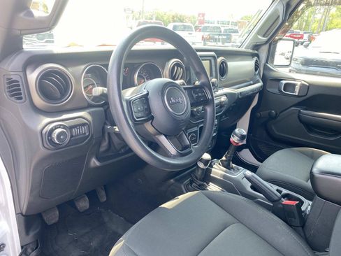Used 2018 Jeep Wrangler Unlimited Sport AWD/4WD image 24
