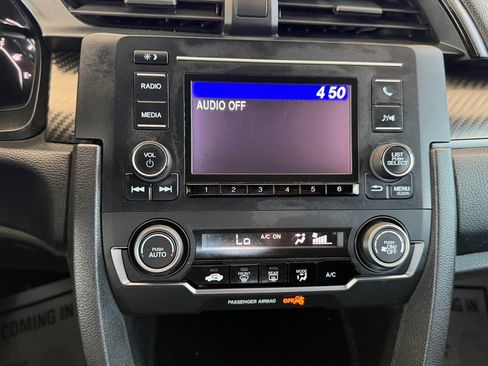 Used 2018 Honda Civic Sport image 11