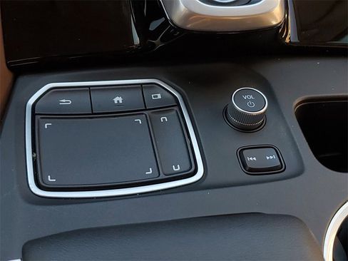 Certified 2023 Acura MDX FWD w/ Technology Package image 30