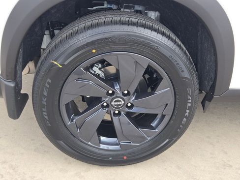 New 2026 Nissan Rogue SV FWD image 22