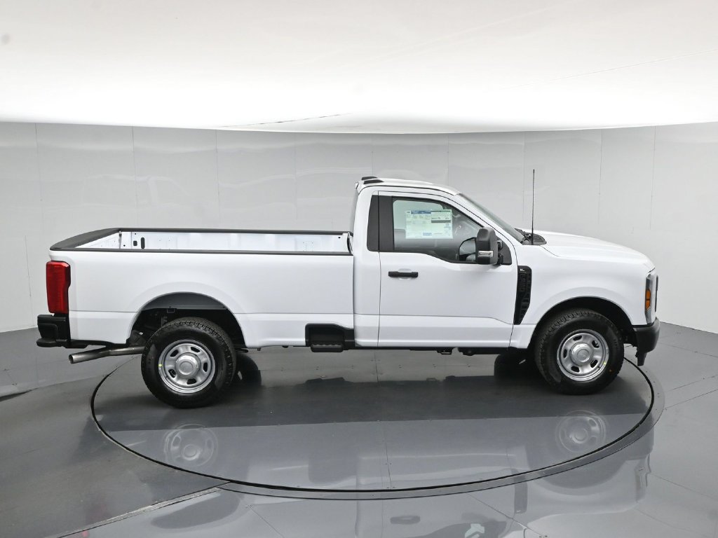 New 2027 Ford F350 XL w/ XL Chrome Package RWD image 34