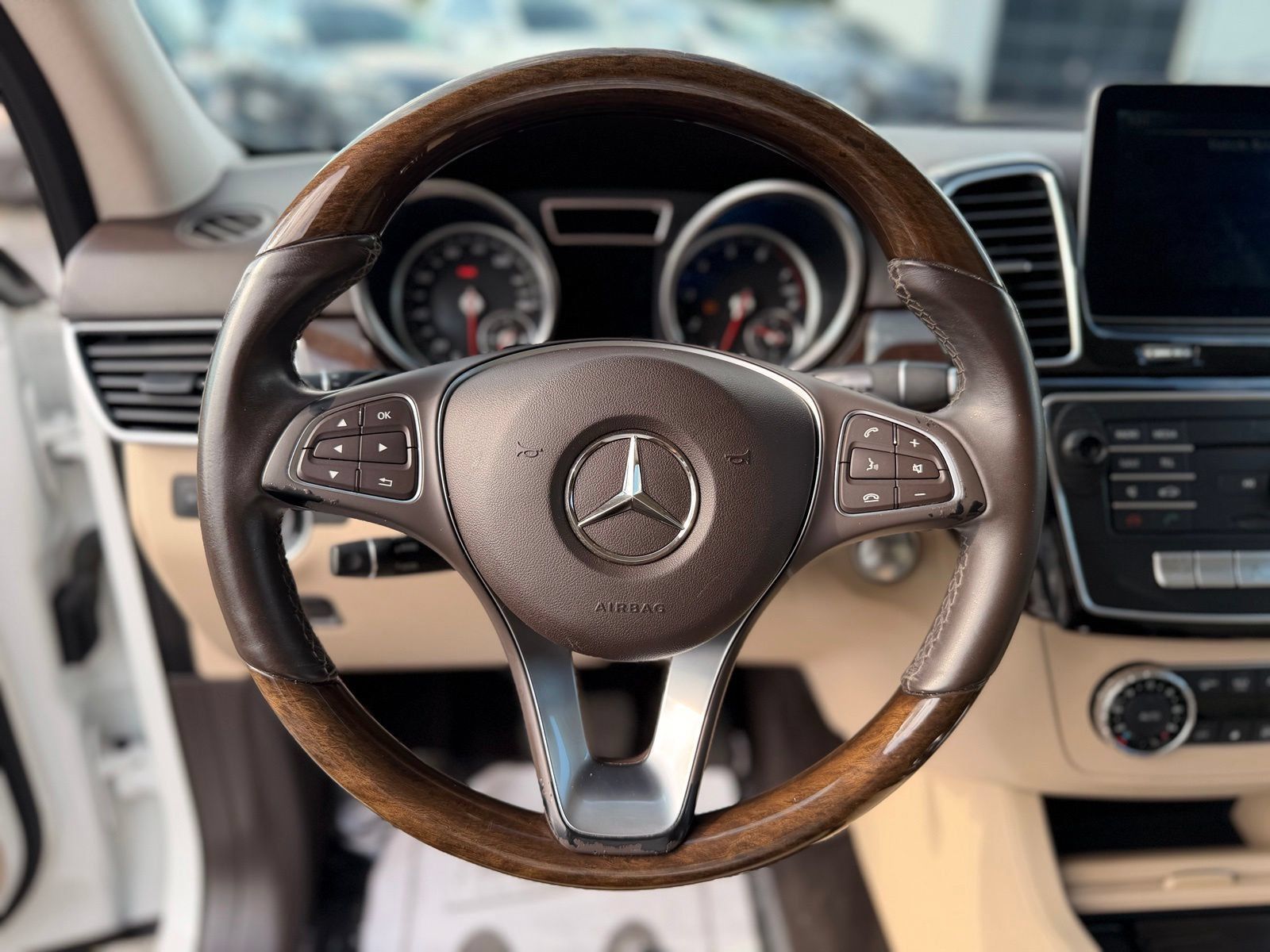 Used 2018 Mercedes-Benz GLE 350 image 16