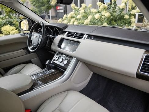 Used 2017 Land Rover Range Rover Sport SE AWD/4WD image 27