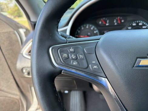 Used 2024 Chevrolet Malibu RS FWD image 20