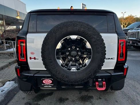 New 2024 GMC Hummer EV 2X w/ Extreme Off-Road Package image 6