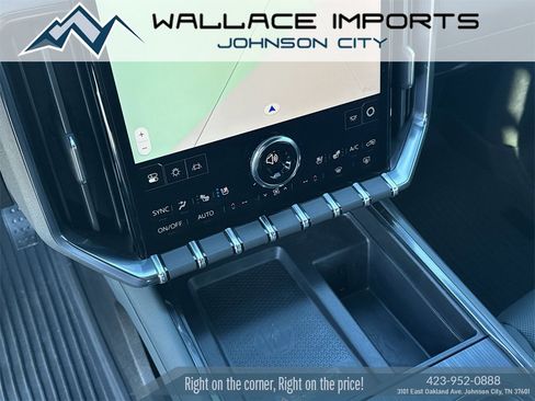 Used 2024 GMC Acadia AT4 w/ Super Cruise Package image 28