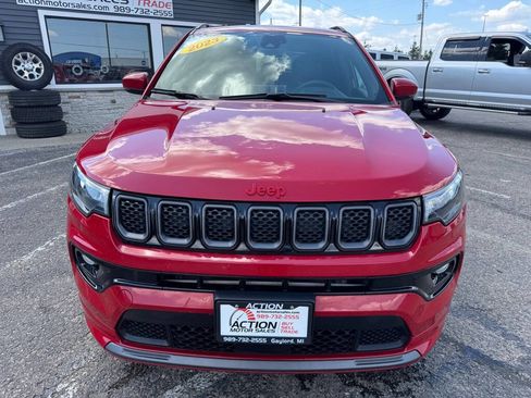 Used 2023 Jeep Compass Limited image 8