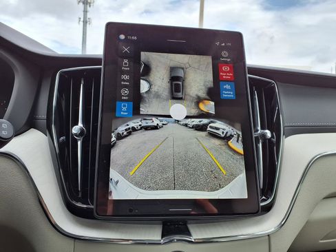 New 2026 Volvo XC60 B5 Ultra w/ Protection Package Premier image 17