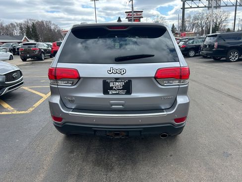 Used 2017 Jeep Grand Cherokee Limited w/ Trailer Tow Group IV image 4
