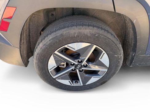 Certified 2025 Hyundai Tucson SEL image 17