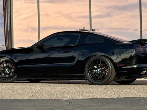 Used 2014 Ford Mustang Coupe image 7