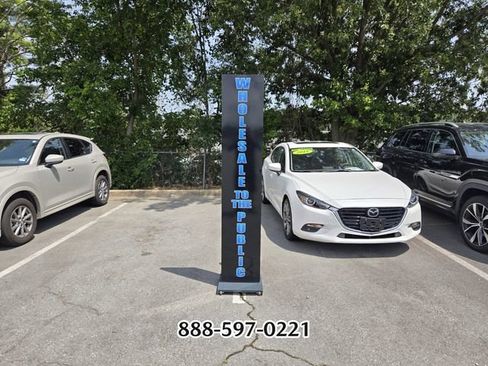 Used 2022 Chevrolet Blazer RS w/ Enhanced Convenience Package FWD image 2