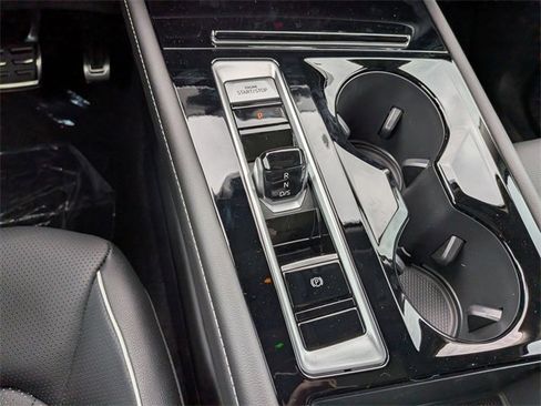 New 2026 Volkswagen Atlas SEL Premium R-Line image 16