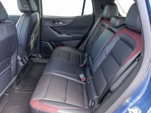 New 2026 Chevrolet Equinox RS w/ LPO, Floor Liner Package image 16