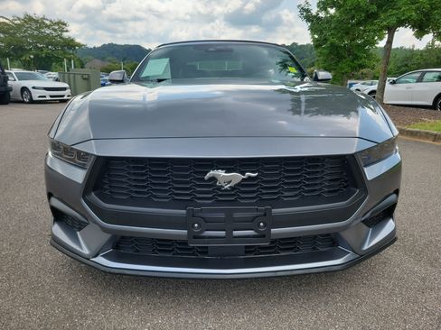 Used 2025 Ford Mustang Premium RWD image 18