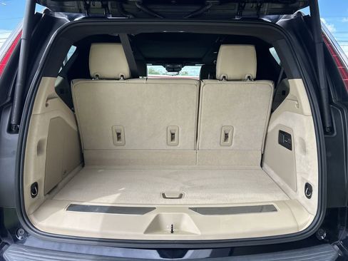 Certified 2021 Cadillac Escalade Premium Luxury image 10