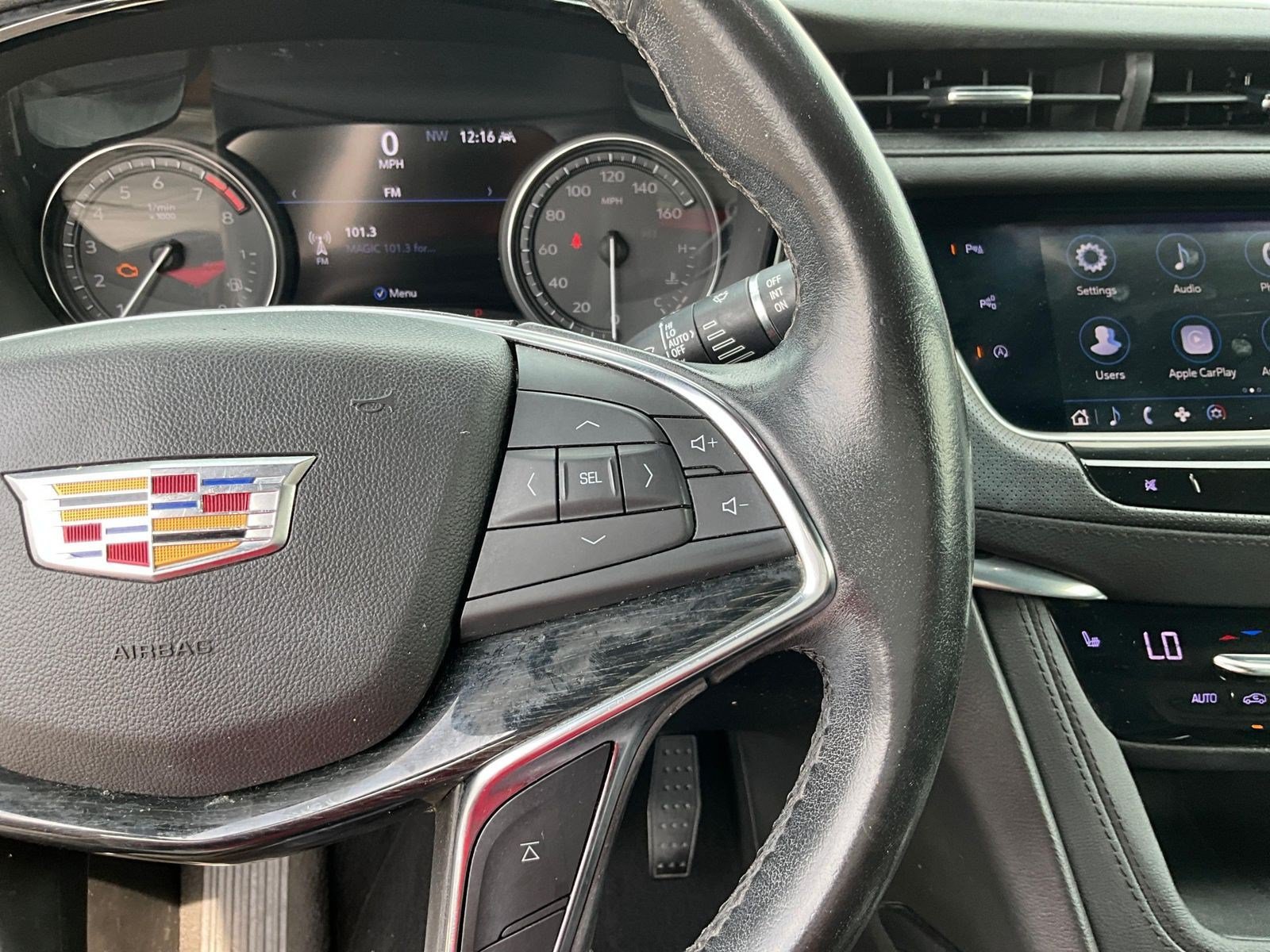 Used 2020 Cadillac XT5 Premium Luxury FWD image 11