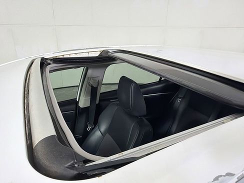 Used 2014 Toyota Corolla S image 11