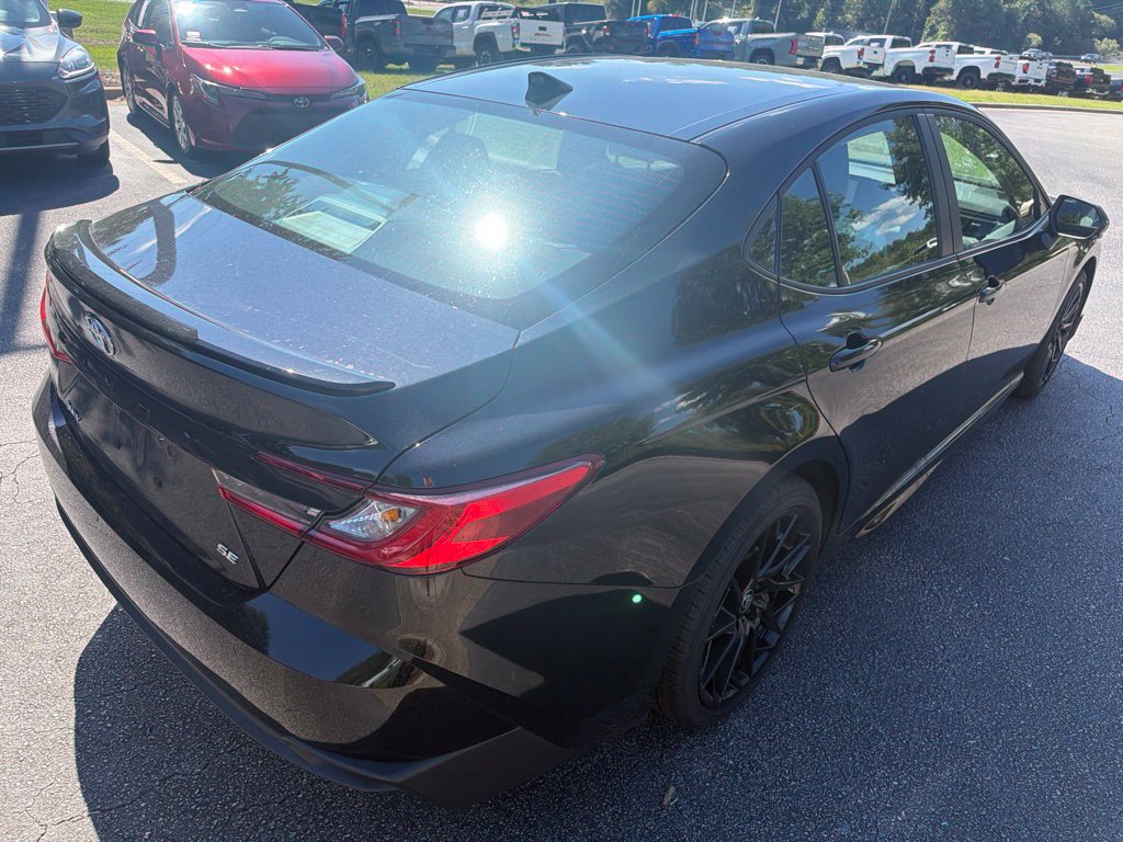 Used 2026 Toyota Camry SE w/ Convenience Package FWD image 5
