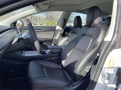 Used 2023 Tesla Model 3 Standard Range image 19