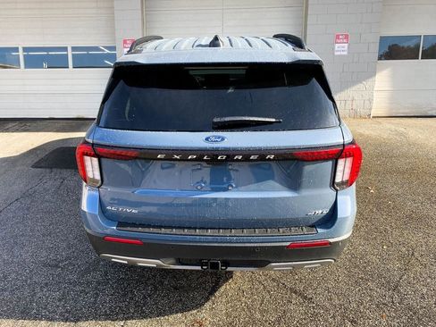 New 2026 Ford Explorer Active w/ Active Comfort Package image 3