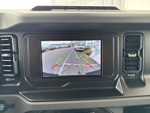 Used 2023 Ford Bronco Big Bend w/ Sasquatch Package AWD/4WD image 16