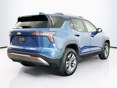 Used 2025 Chevrolet Equinox LT w/ Convenience Package II image 9