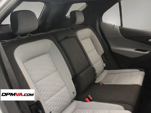 Used 2018 Chevrolet Equinox LS FWD image 22