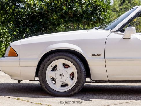 Used 1993 Ford Mustang LX RWD image 4
