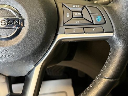 Used 2021 Nissan Rogue Sport SL image 12