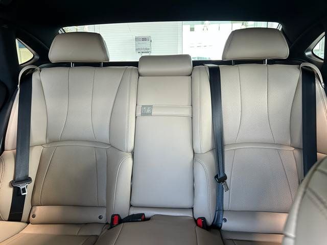 Used 2021 Lexus LS 500 AWD w/ Accessory Package (Z1) image 23
