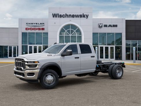 New 2026 RAM 5500 Tradesman w/ Chrome Appearance Group AWD/4WD image 2