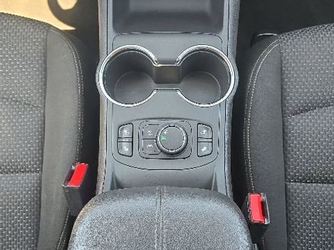 Used 2024 GMC Terrain SLE w/ Driver Convenience Package FWD image 37