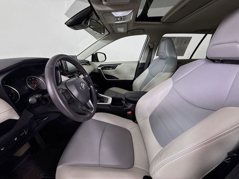 Certified 2022 Toyota RAV4 XLE Premium AWD/4WD image 22