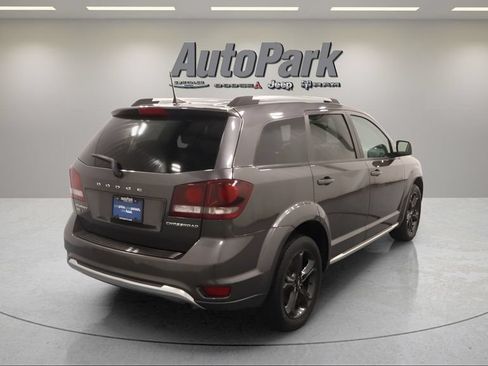 Used 2020 Dodge Journey Crossroad FWD image 7