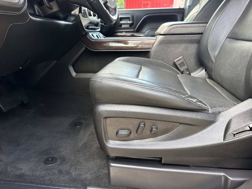 Used 2018 GMC Sierra 1500 SLT w/ SLT Premium Package AWD/4WD image 18