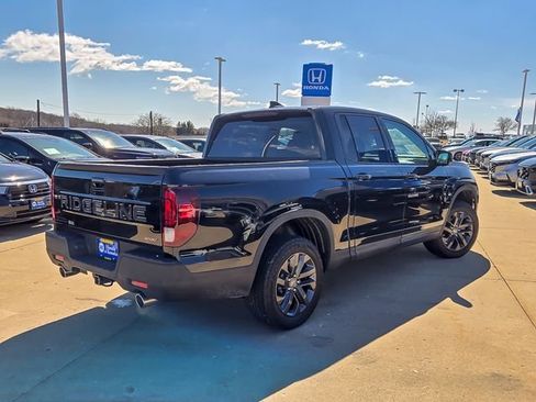 Certified 2025 Honda Ridgeline Sport image 5