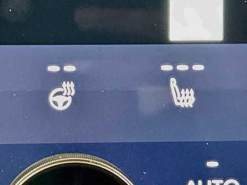 New 2026 Toyota C-HR AWD/4WD image 17